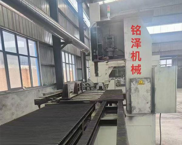 石墨加工选普通带锯床还是高速石墨带锯床？区别全解析